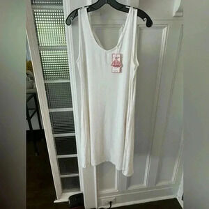 Lucky More white sleeveless dress with pockets and criss cross back sz M NEW